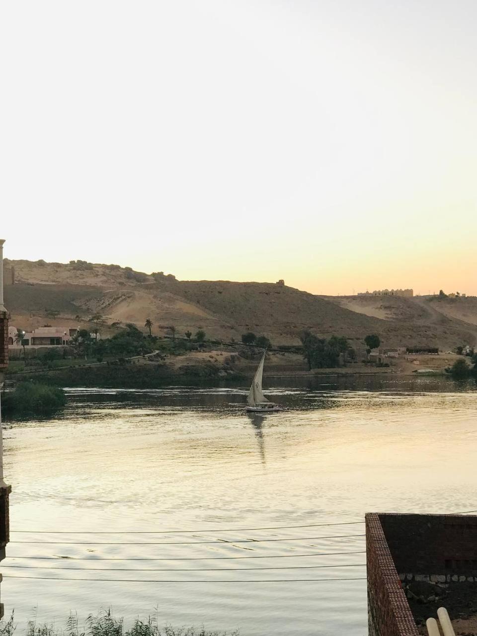 Labib Guest House Aswan Bagian luar foto