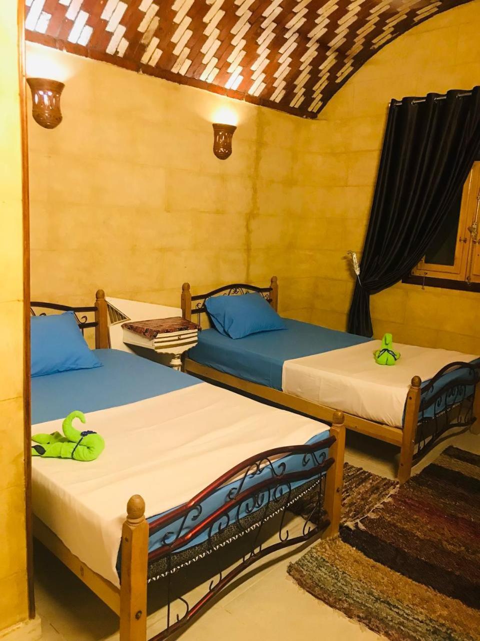 Labib Guest House Aswan Bagian luar foto