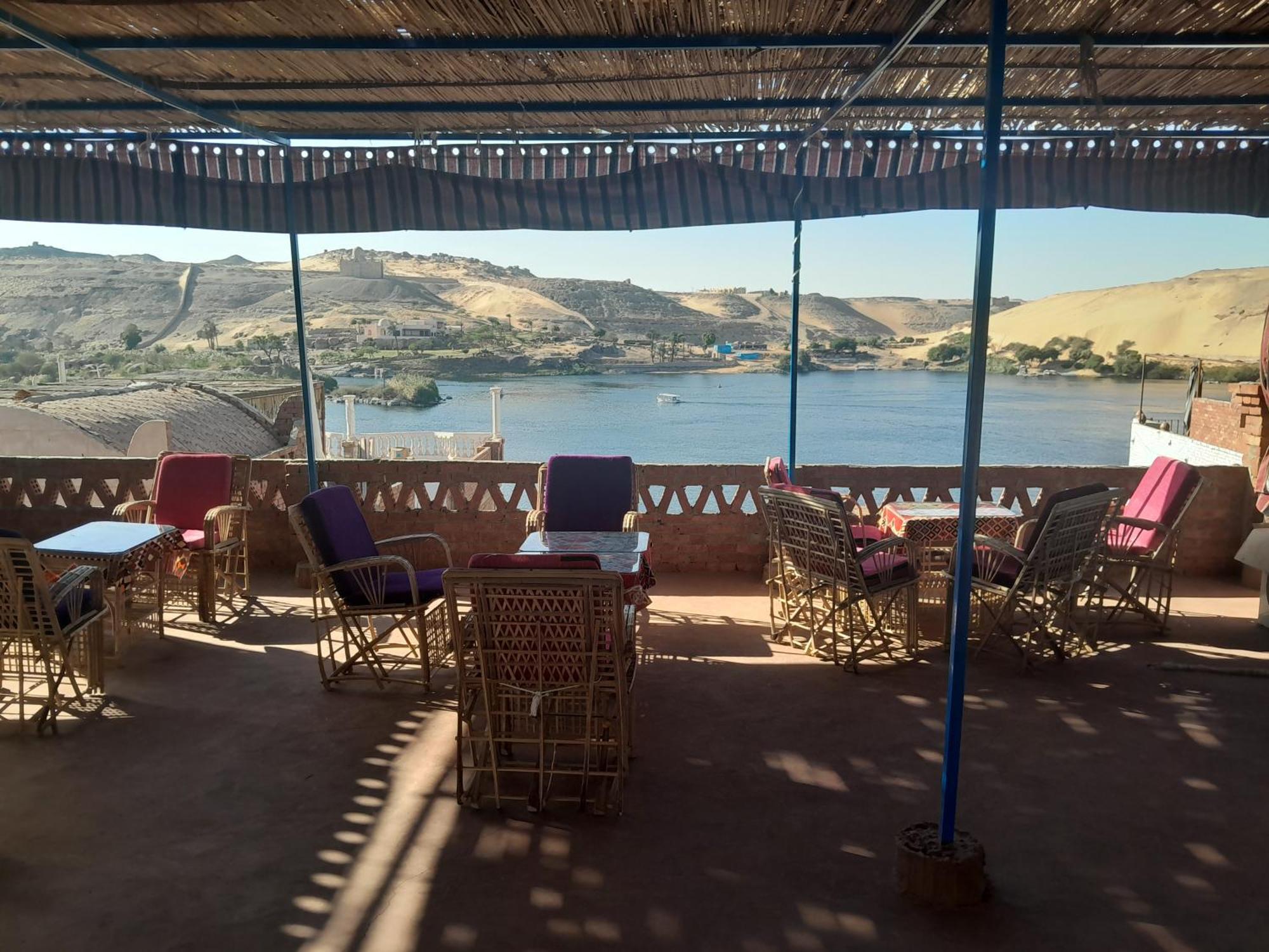 Labib Guest House Aswan Bagian luar foto