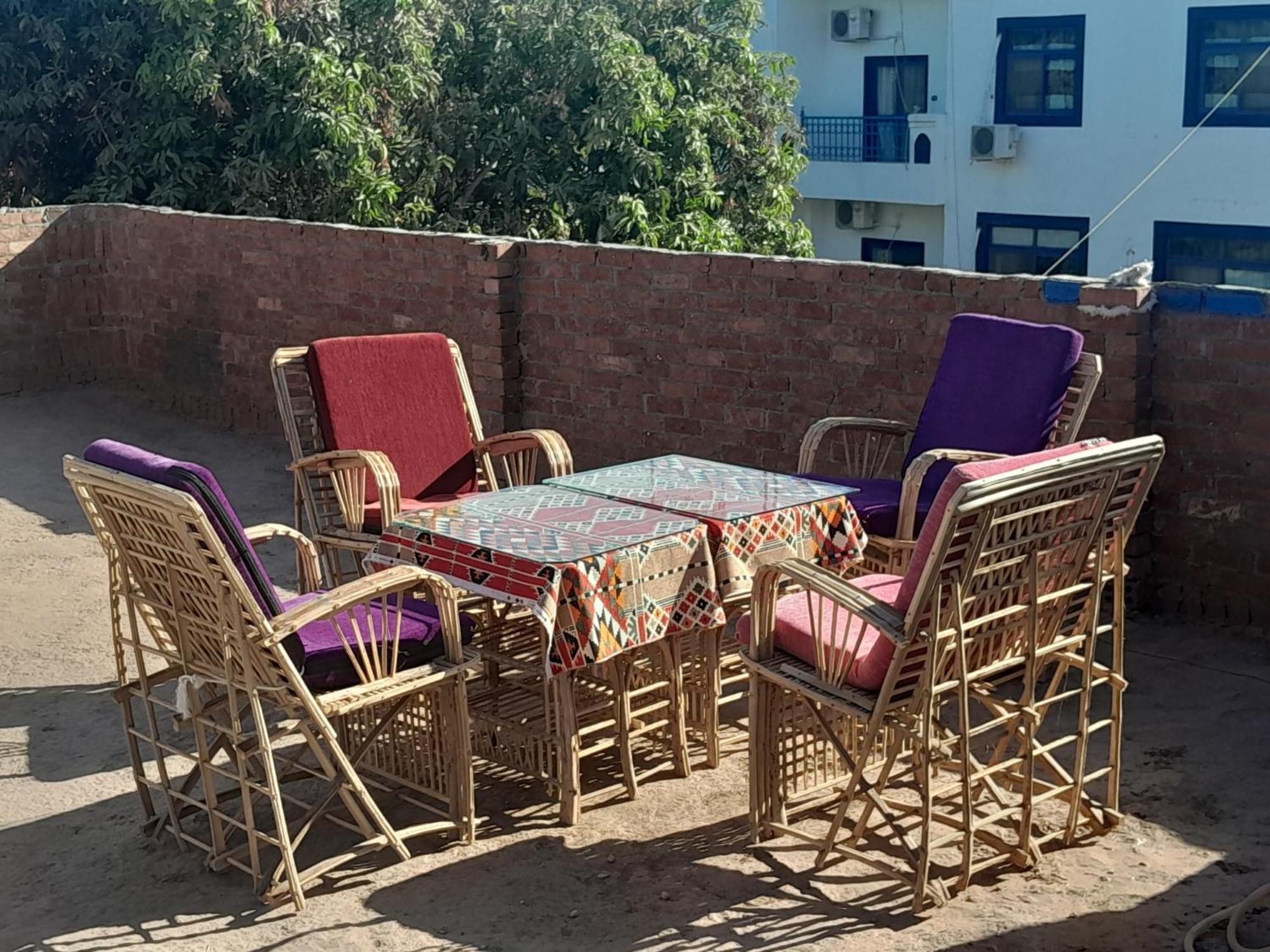 Labib Guest House Aswan Bagian luar foto